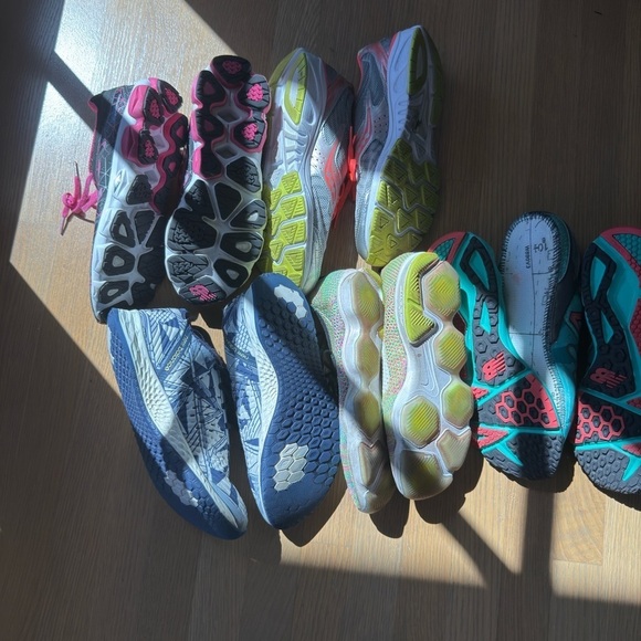 Bundle of five women’s Sneakers: Nike/ New Balance/ Saucony - Picture 3 of 12